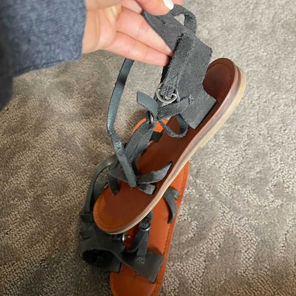 American Eagle Sandle